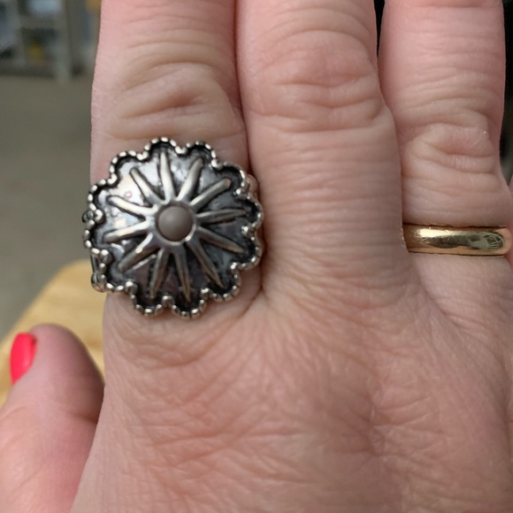 Rings (all with a stretch band) fits sizes 7.5-10 - Picture 9 of 15